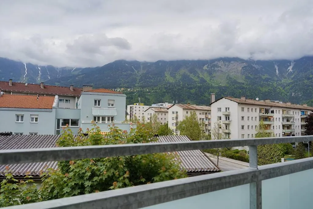 Apartment With Comfy Balcony Innsbruck